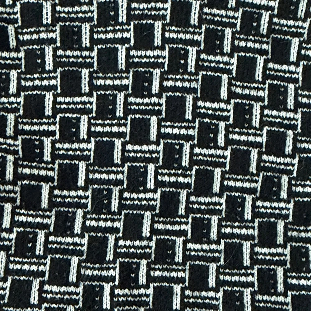 Zara Monochrome Geometric Turtleneck Sweater - Picture 4 of 4